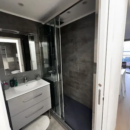 Francia Apartman *